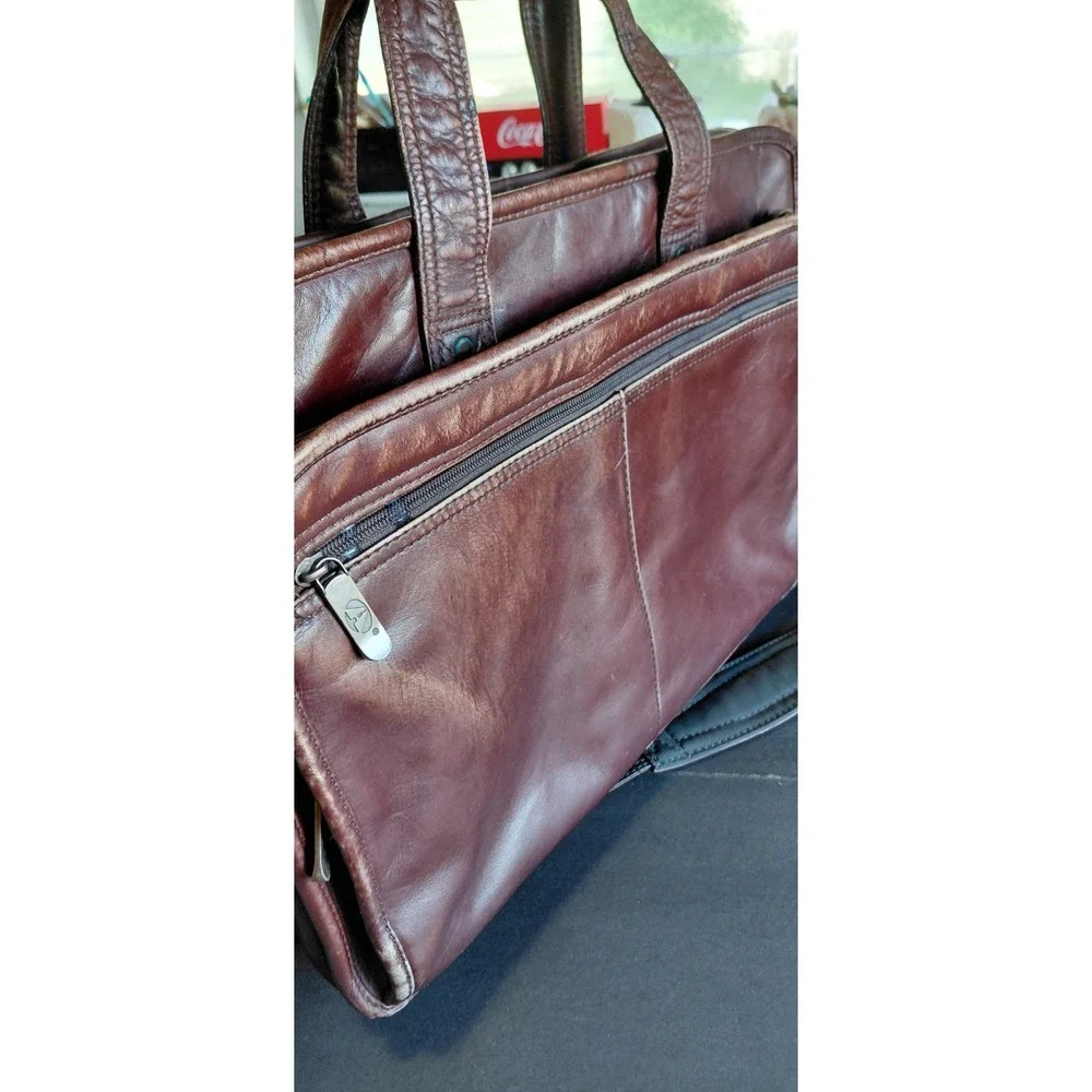 authentic vintage executive Avenues America dark brown leather Briefcase Old Bag